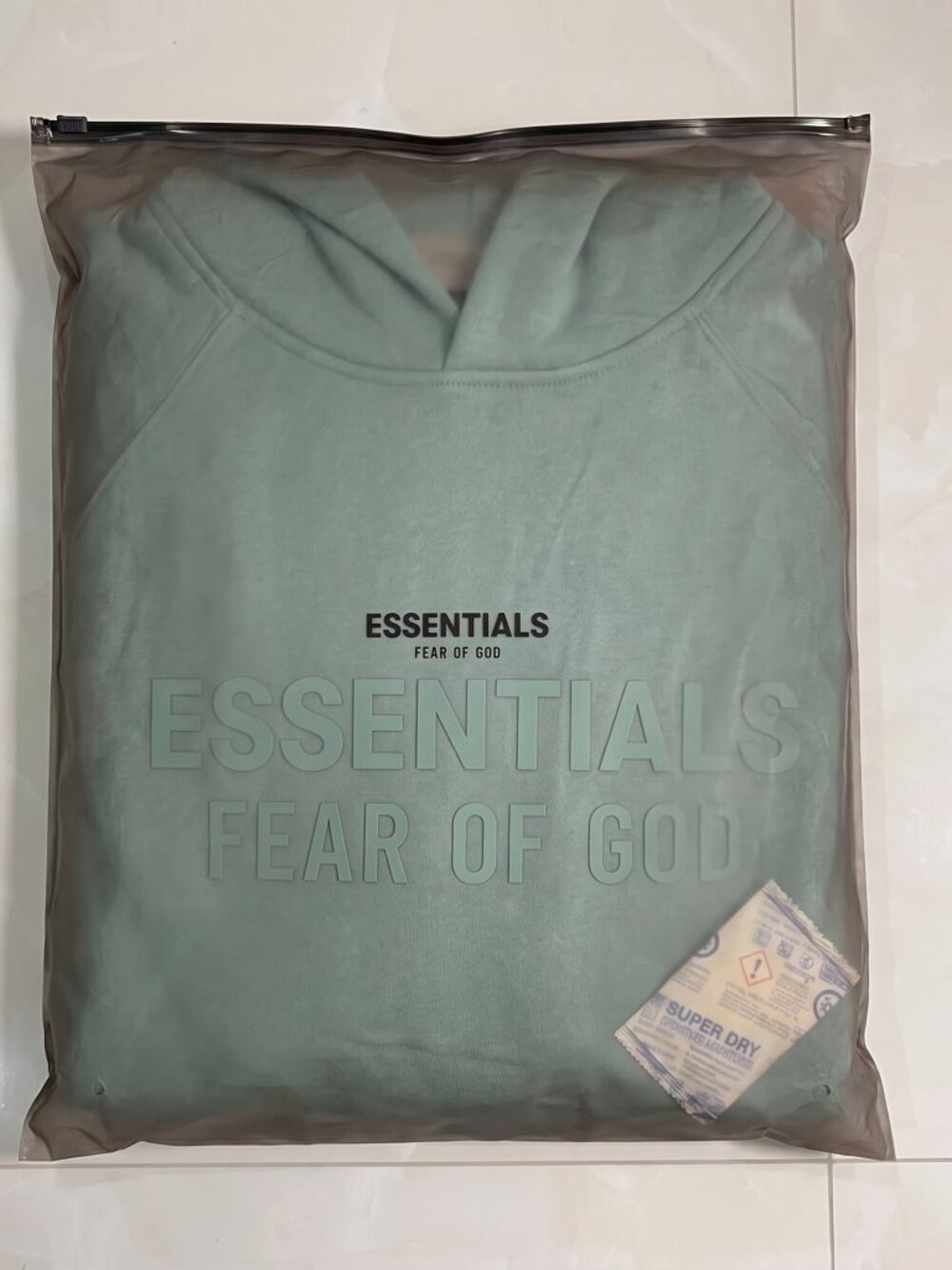 Essentials Fear of God Sycamore Hoodie with green Logo - Picture 4 of 5